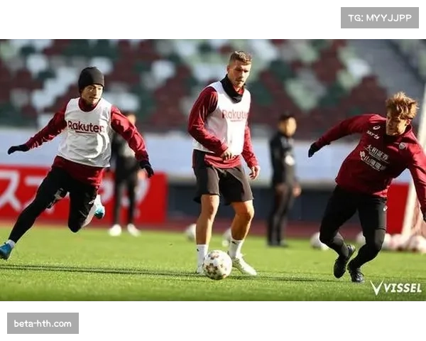 天皇杯战术对决 神户破解广岛中场压迫成转折点